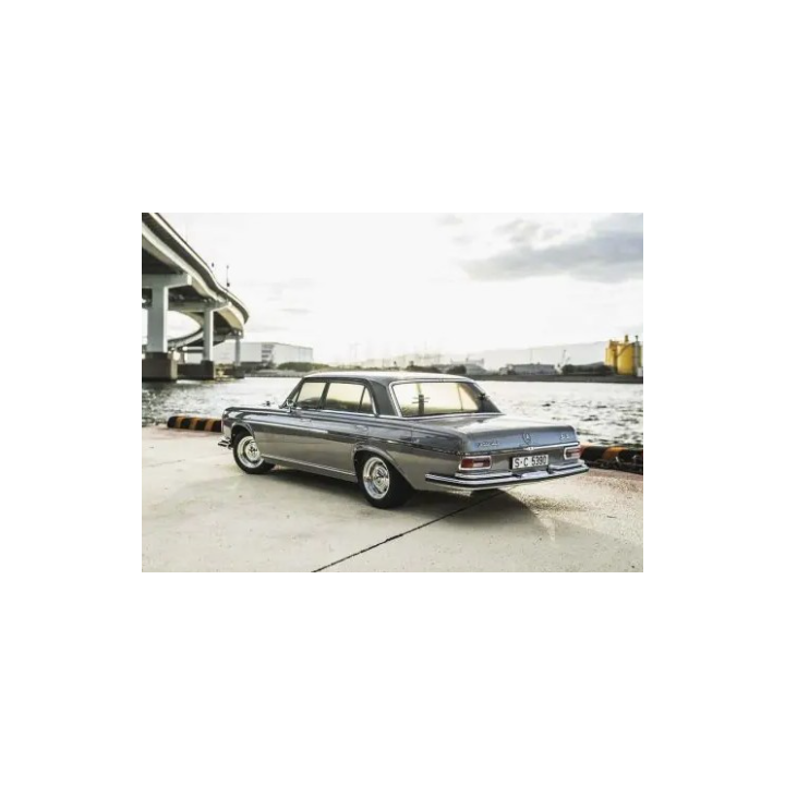 Kyosho Fazer MK2 Mercedes-Benz 300 SEL 6.3 1971 Readyset – RC sedán clásico 4WD