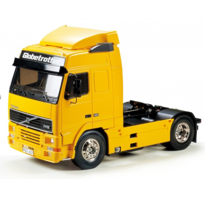 Construye el Tamiya Volvo FH12 Globetrotter 420 1/14. Camión RC de montaje con transmisión de 3 marchas, chasis metálico y reali