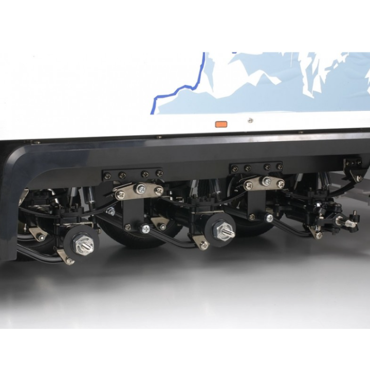 Remolque frigorífico Tamiya 3 Axle Reefer Trailer RC 1/14. Tráiler de 3 ejes con puertas funcionales, estructura metálica y comp