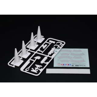 Tamiya 1/14 Truck Accessory Set | Conos y Herramientas para Camiones RC