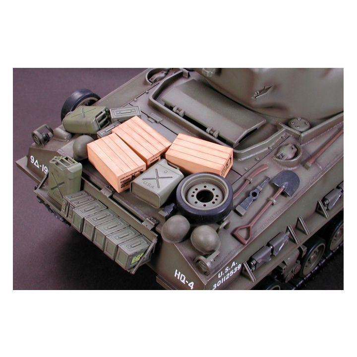 Tamiya M4 Sherman 105mm Howitzer 1/16 RC Full Option – Tanque aliado WWII