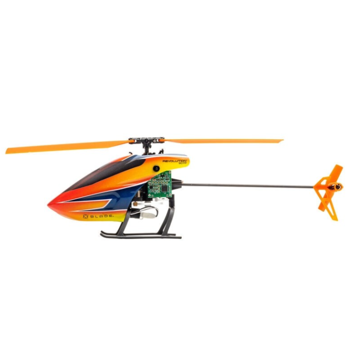 Descubre el BLADE Revolution 90 FP RTF, un helicóptero RC compacto, resistente y fácil de pilotar. Listo para volar, con emisora