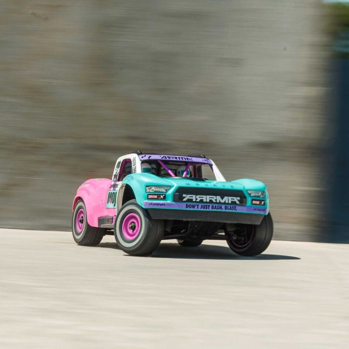 ARRMA Mojave Grom BLX 1/18 Desert Truck Brushless RTR Rosa/Blanco