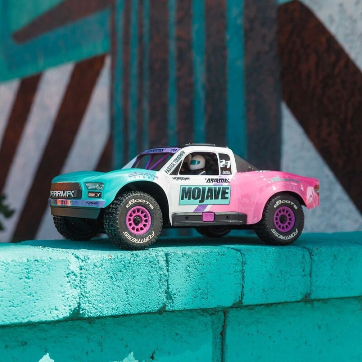 ARRMA Mojave Grom BLX 1/18 Desert Truck Brushless RTR Rosa/Blanco