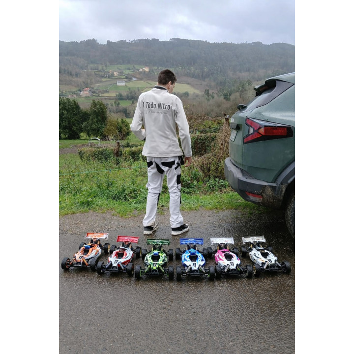 Exhibición de TT 1/8 Gasolina: potencia, ruido y pura adrenalina