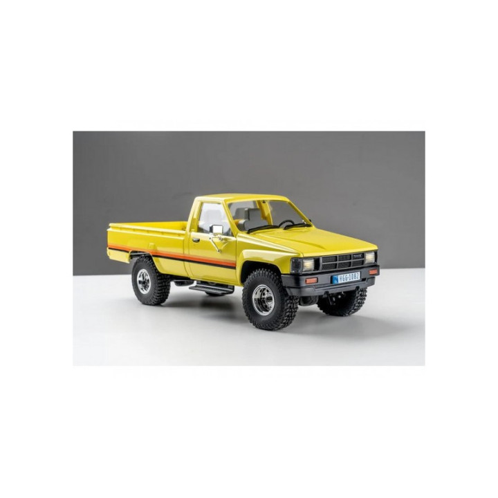 FMS FCX18 Toyota Hi-Lux 1983 4x4 Rock Crawler RTR