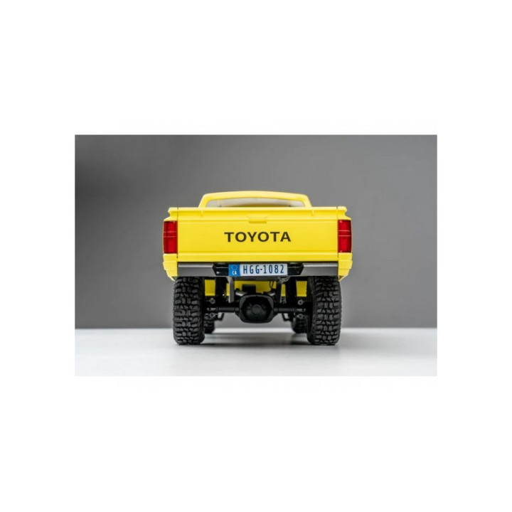 FMS FCX18 Toyota Hi-Lux 1983 4x4 Rock Crawler RTR