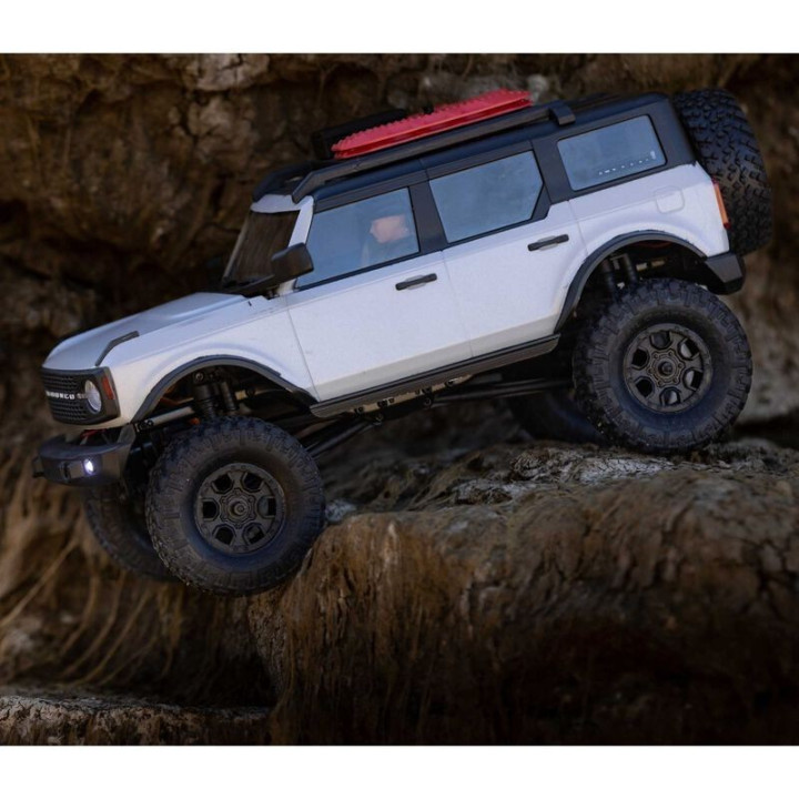 Axial-SCX24-Ford-Bronco-1-24-4WD-Rock-Crawler-RTR-Blanco