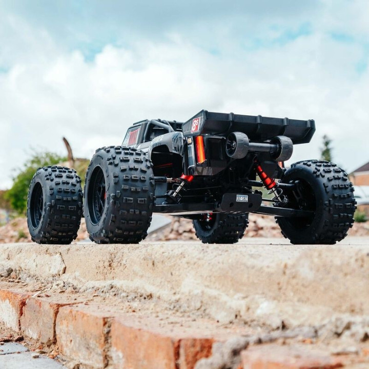 ARRMA Outcast 1/5 Stunt Truck EBR