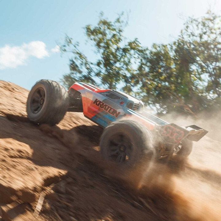 Arrma Kraton 6S V6 MT 4X4 BLX Brushless RTR Naranja