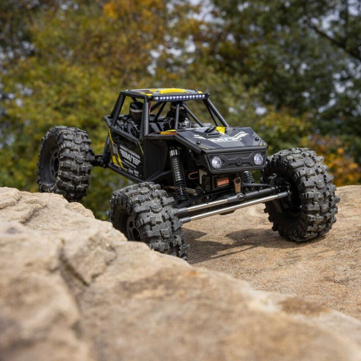 Axial UTB10 Capra 1/10 4WS Unlimited Trail Buggy RTR Amarillo  Crawler de Alto Rendimiento